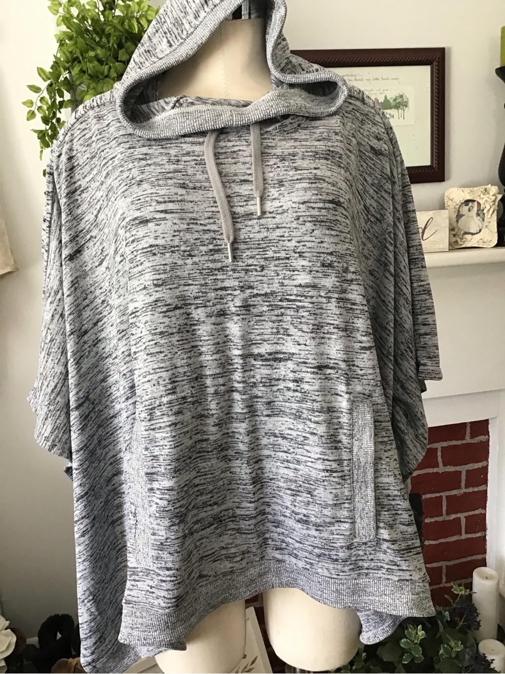 Athleta Heathered Gray Marled Hooded Poncho Sweatshirt